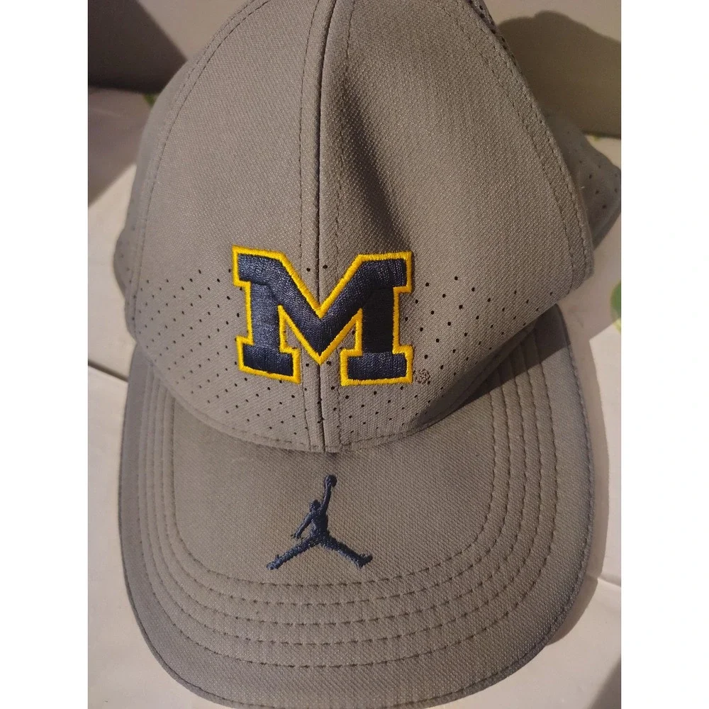 Jordan Michigan Wolverines Grey Adjustable Hat Jumpman Logo NCAA Cap